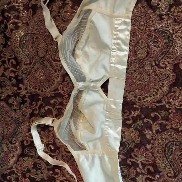 What Katie Did bullet bra - Picture 3 of 8